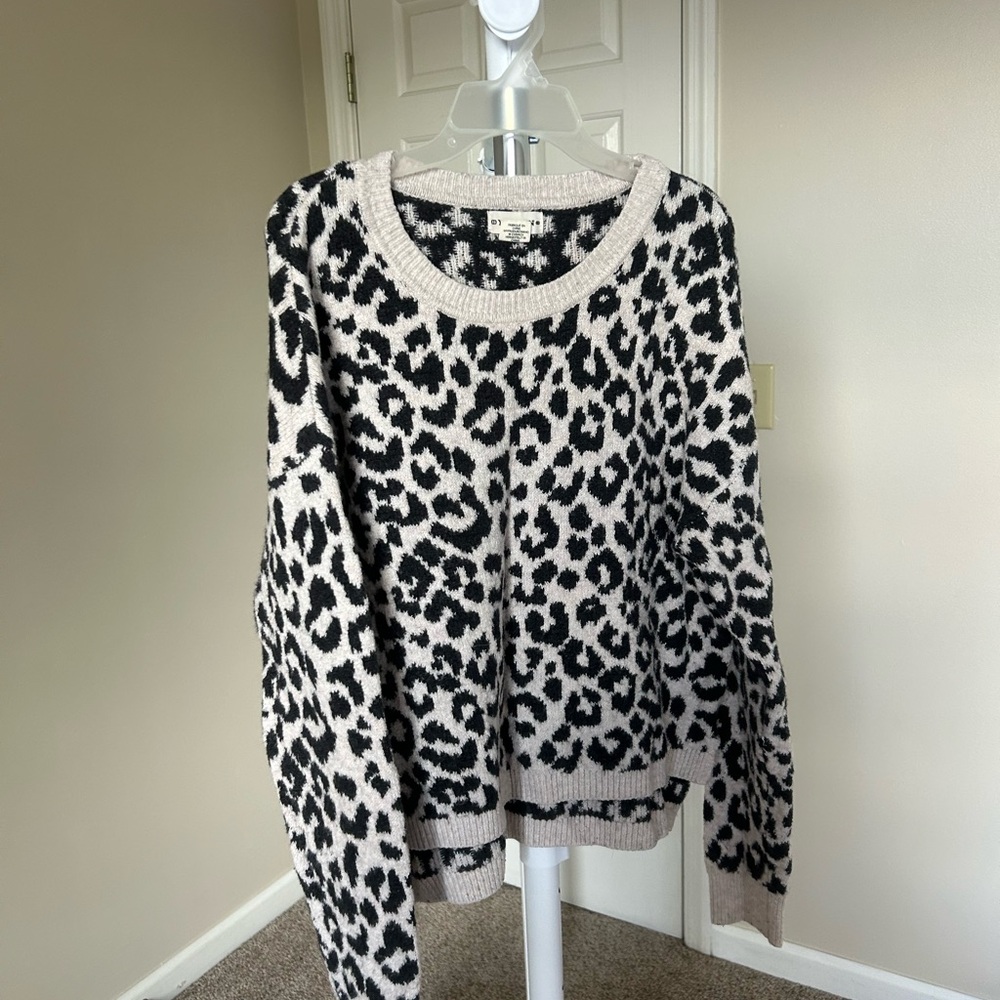 Leopard Print Black and White Sweater